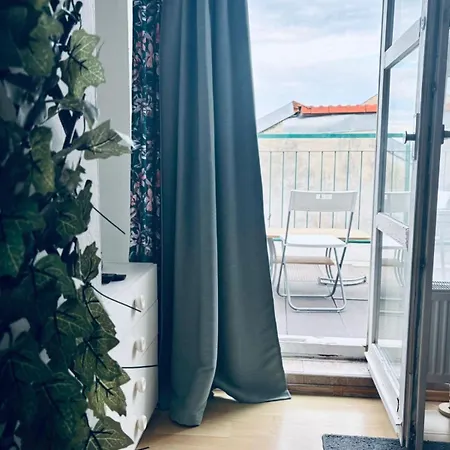 Romantic Getaway In Oldtown With Perfect View Apartment Pressburg