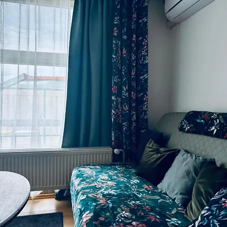 Romantic Getaway In Oldtown With Perfect View * Pressburg