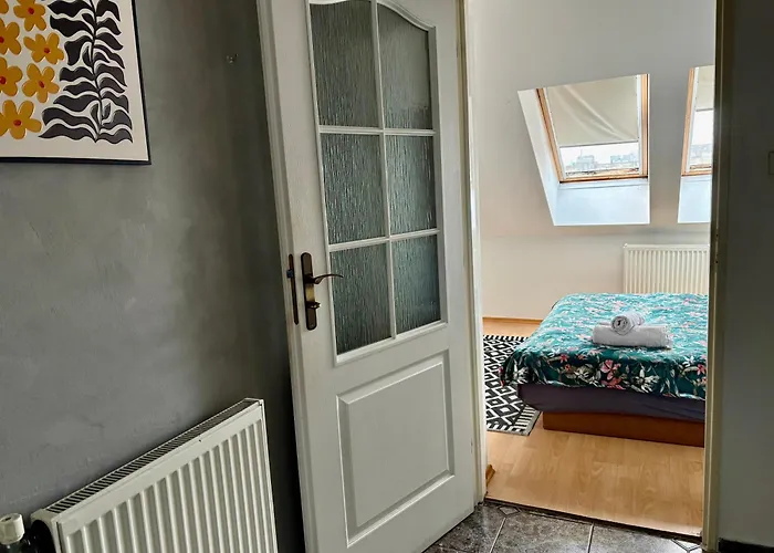 Appartement Romantic Getaway In Oldtown With Perfect View Bratislava