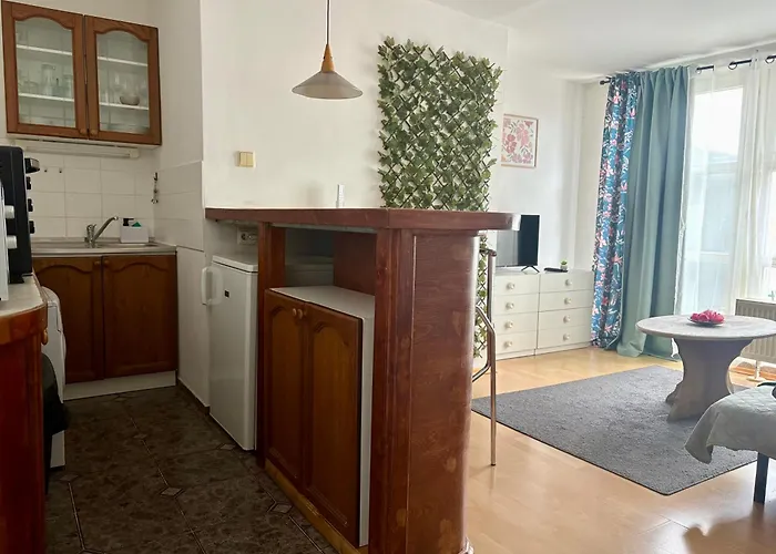 Romantic Getaway In Oldtown With Perfect View Apartman